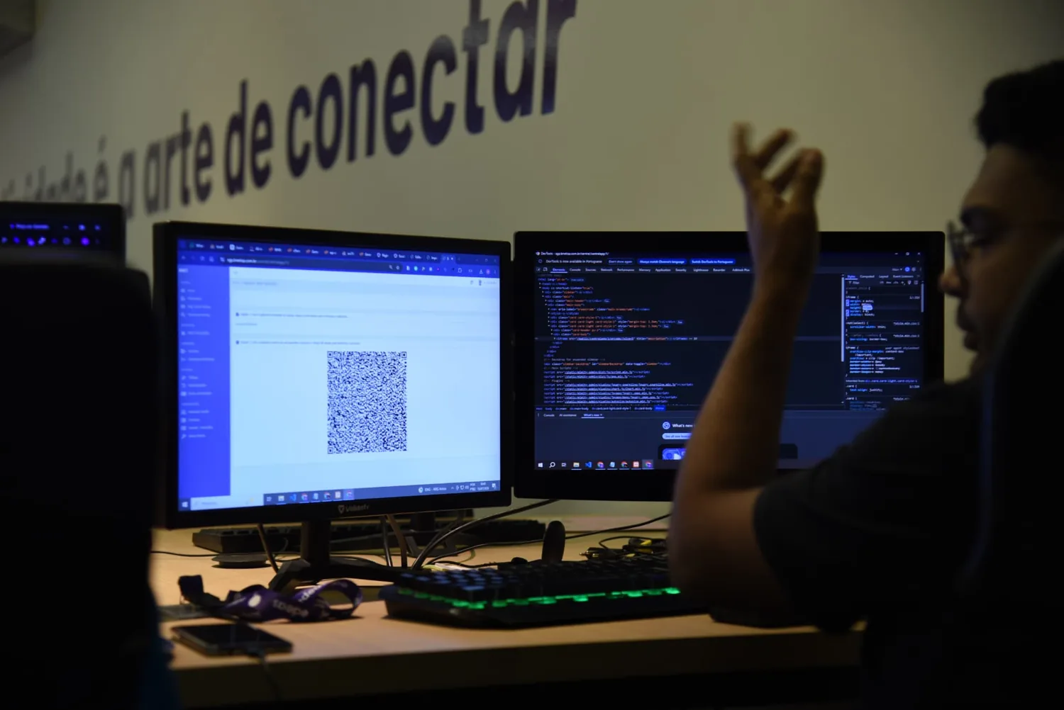 Desenvolvimento e testes de sites na sede da Edeas